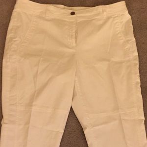 Fantastic Condition!! White Comfy Pants By Chico's